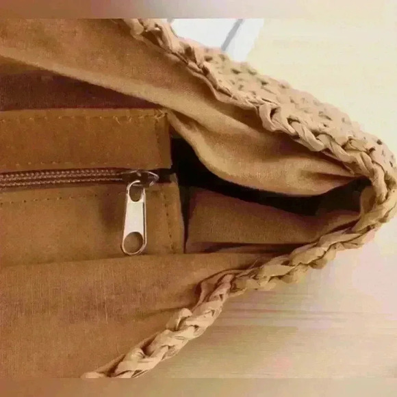 Woman’s circular woven bag - Picture 3 of 4